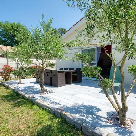 Plassan By Interhome *